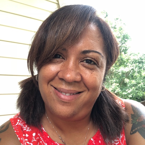 Meet your Posher, Vickie - Picture 1 of 1